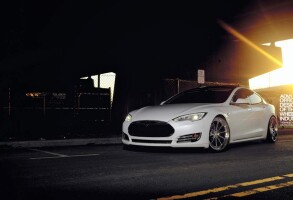 2014 Tesla Model S