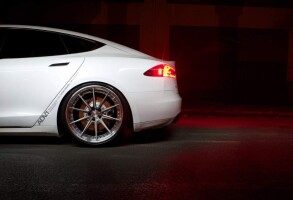 2013 Tesla Model S