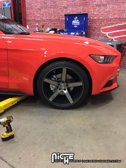 2015 Ford Mustang photo