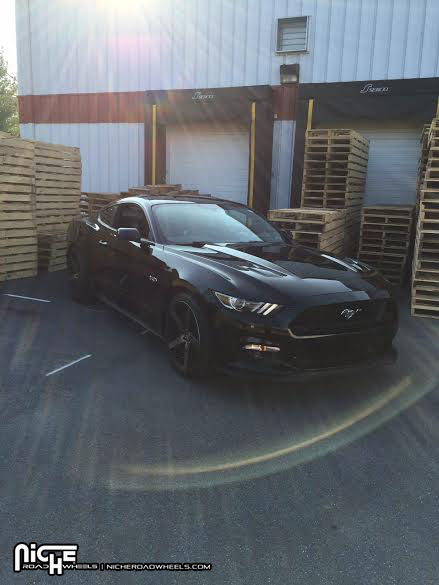 2015 Ford Mustang photo