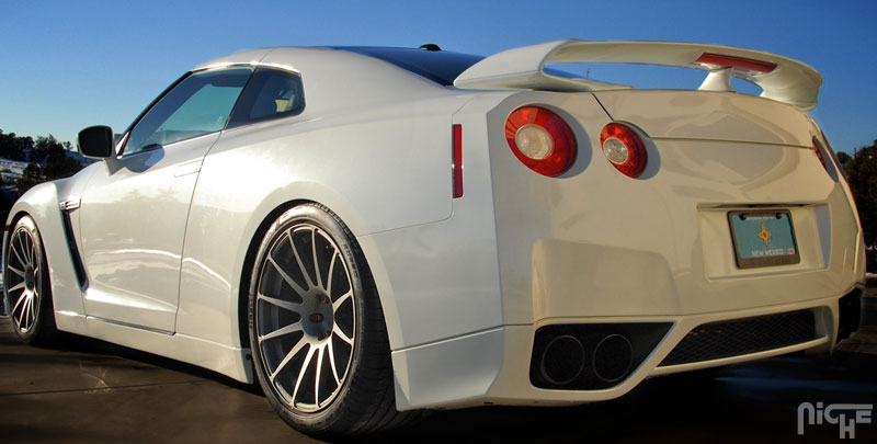 2014 Nissan GT-R photo