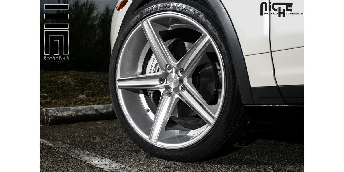 2013 Porsche Cayenne photo