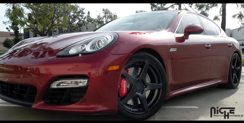 2013 Porsche Panamera photo
