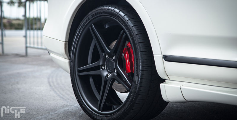 2010 Porsche Cayenne photo
