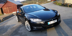 2014 Tesla Model S
