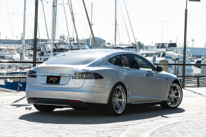 2014 Tesla Model S