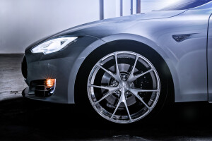 2014 Tesla Model S