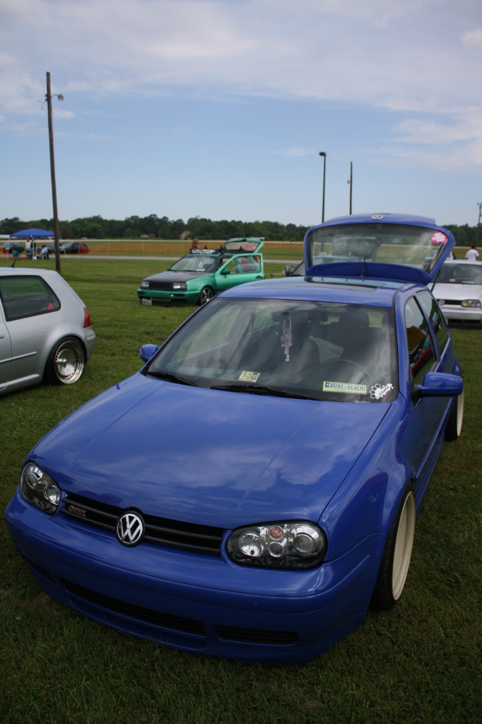 2003 Volkswagen Golf photo