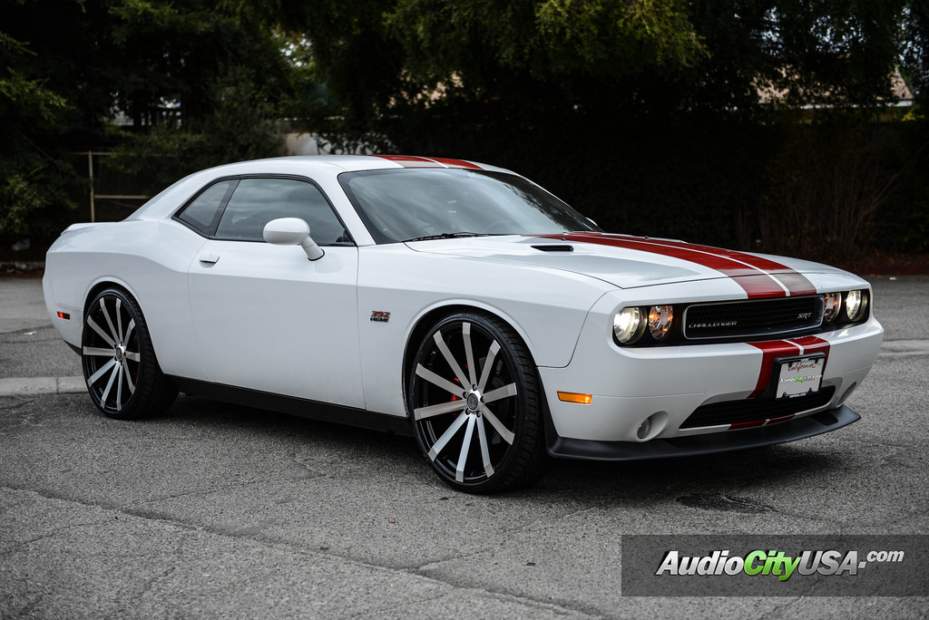 2013 Dodge Challenger photo