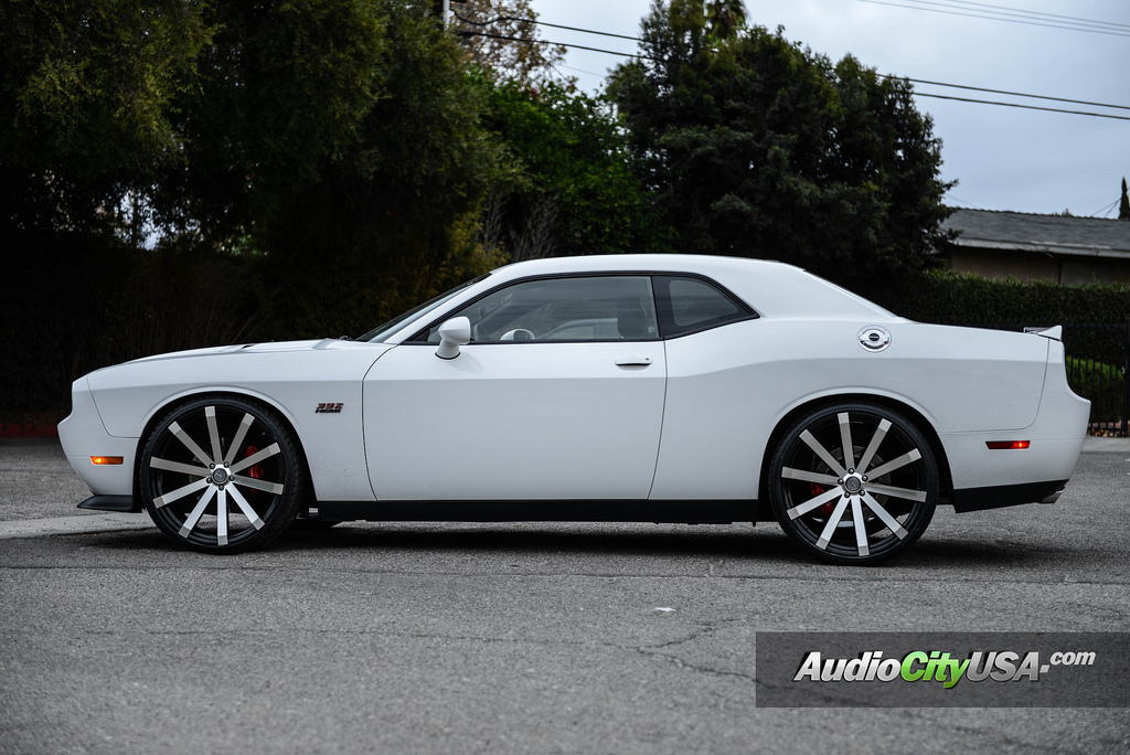 2013 Dodge Challenger photo