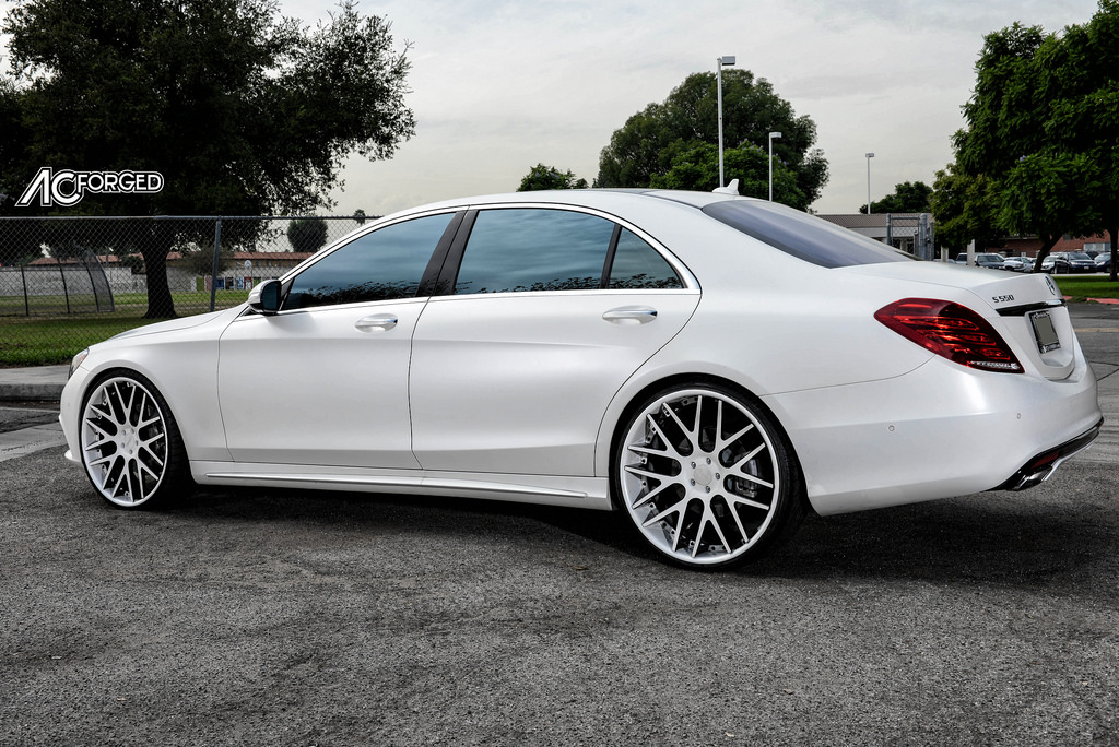 2015 Mercedes-Benz S-Class photo