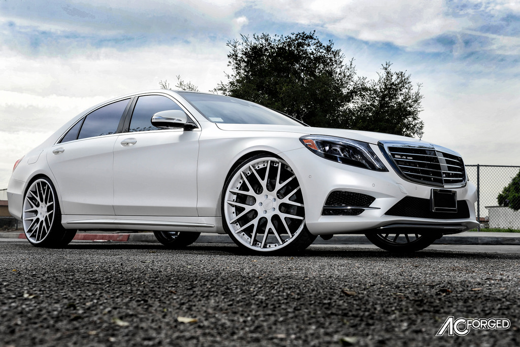 2015 Mercedes-Benz S-Class photo