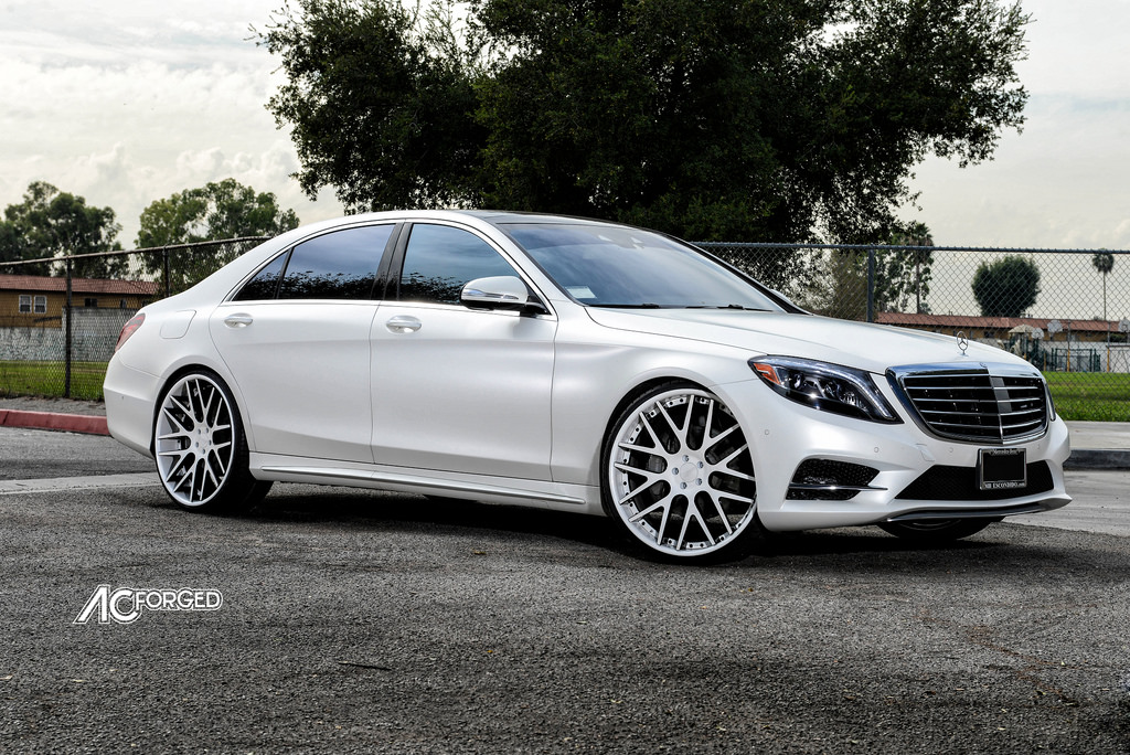 2015 Mercedes-Benz S-Class photo