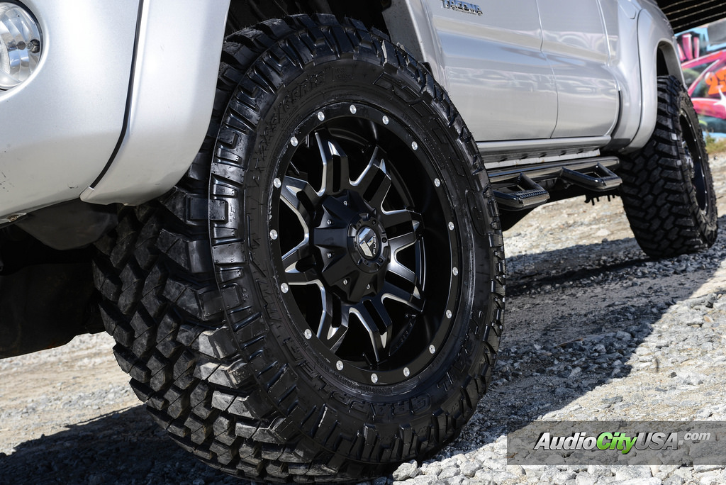 2010 Toyota Tacoma photo