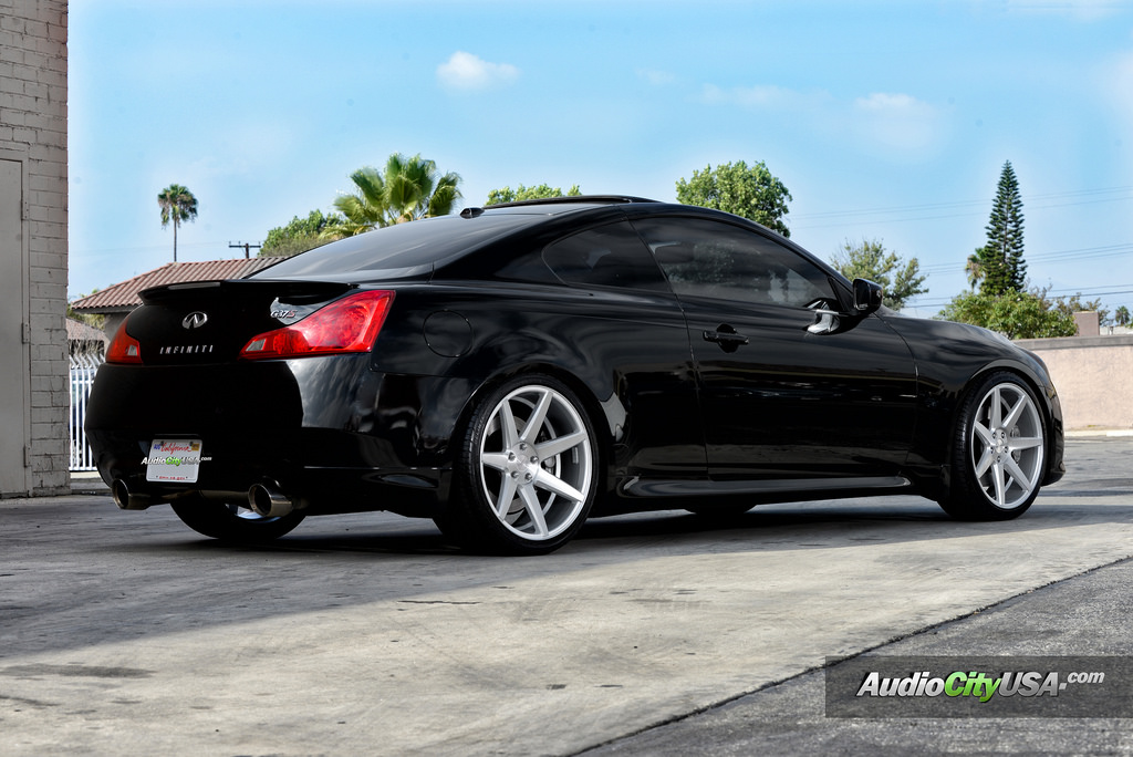 2008 Infiniti G37 photo