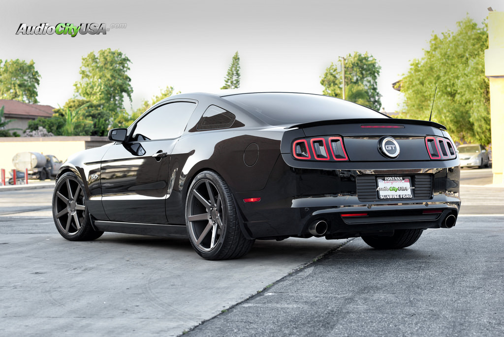 2014 Ford Mustang photo