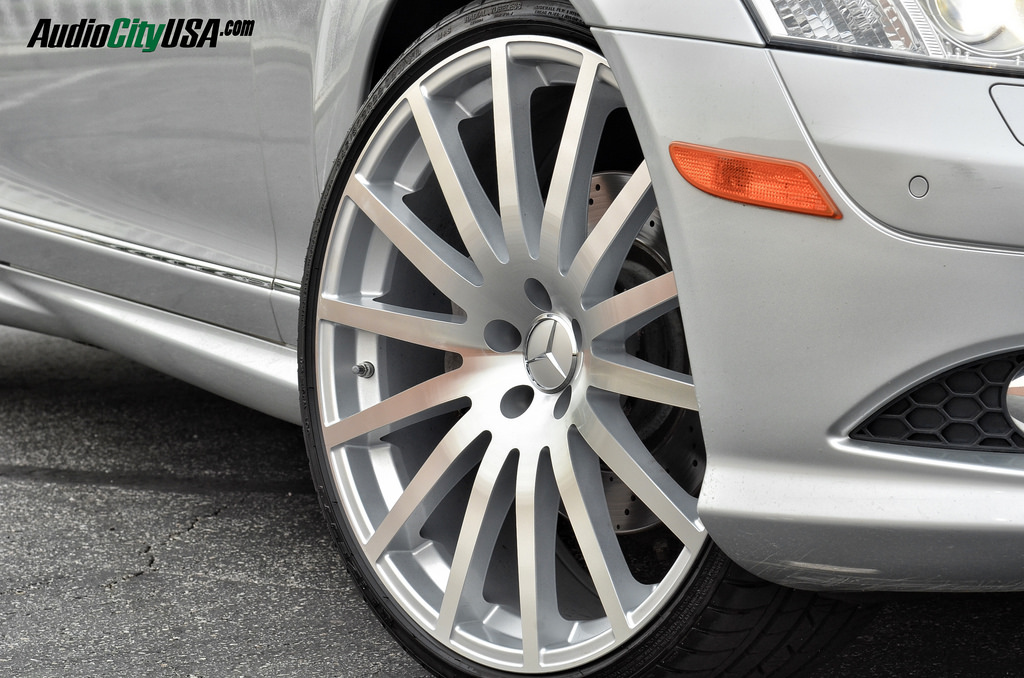 2009 Mercedes-Benz S-Class photo