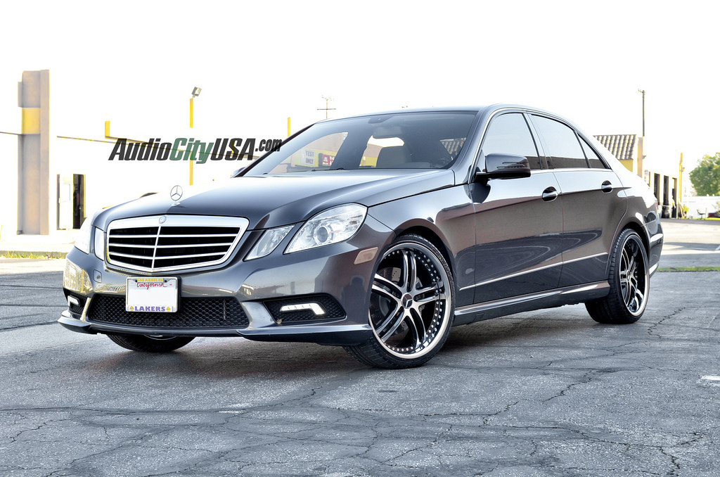 2011 Mercedes-Benz E-Class photo