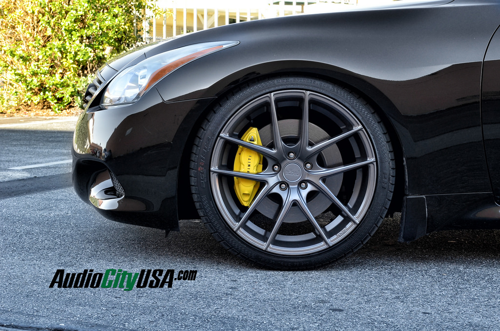 2011 Infiniti G37 photo