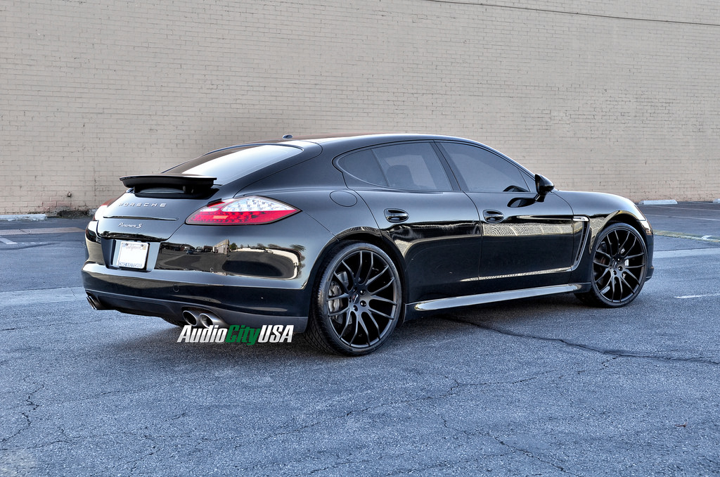 2012 Porsche Panamera photo