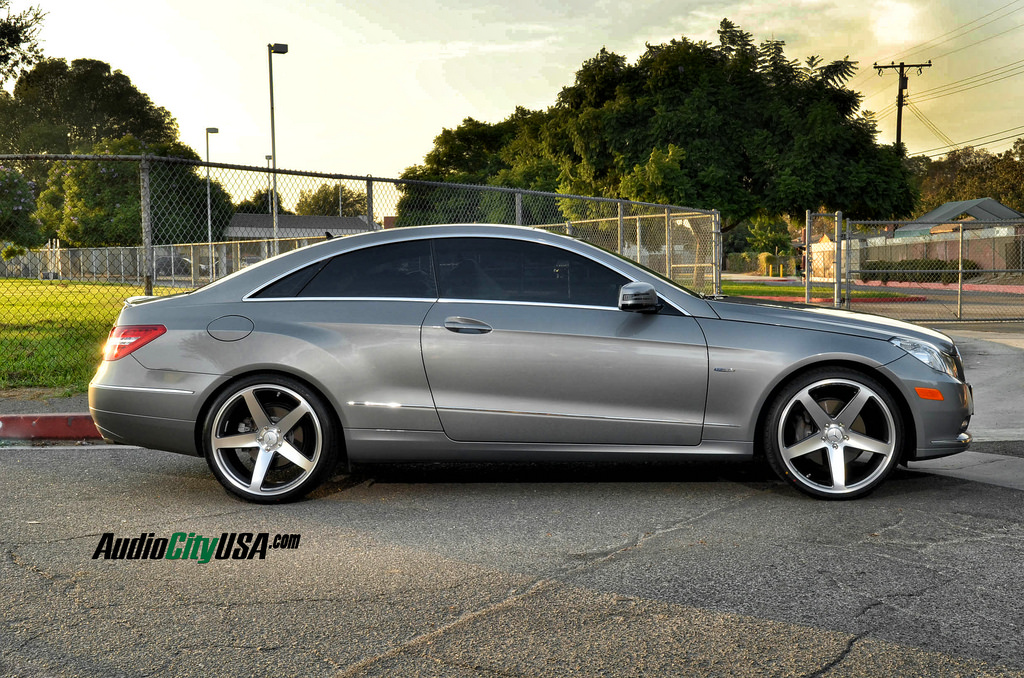 2013 Mercedes-Benz E-Class photo
