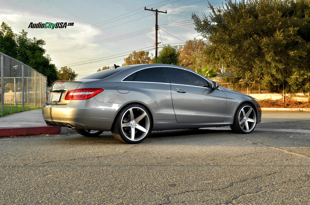 2013 Mercedes-Benz E-Class photo