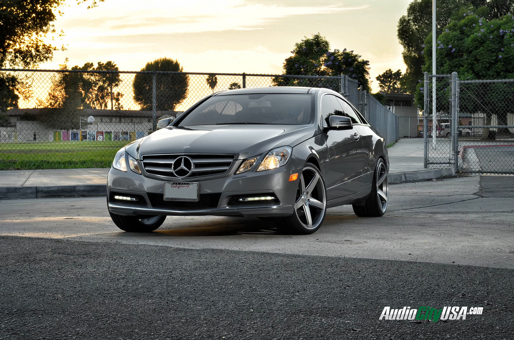 2013 Mercedes-Benz E-Class photo