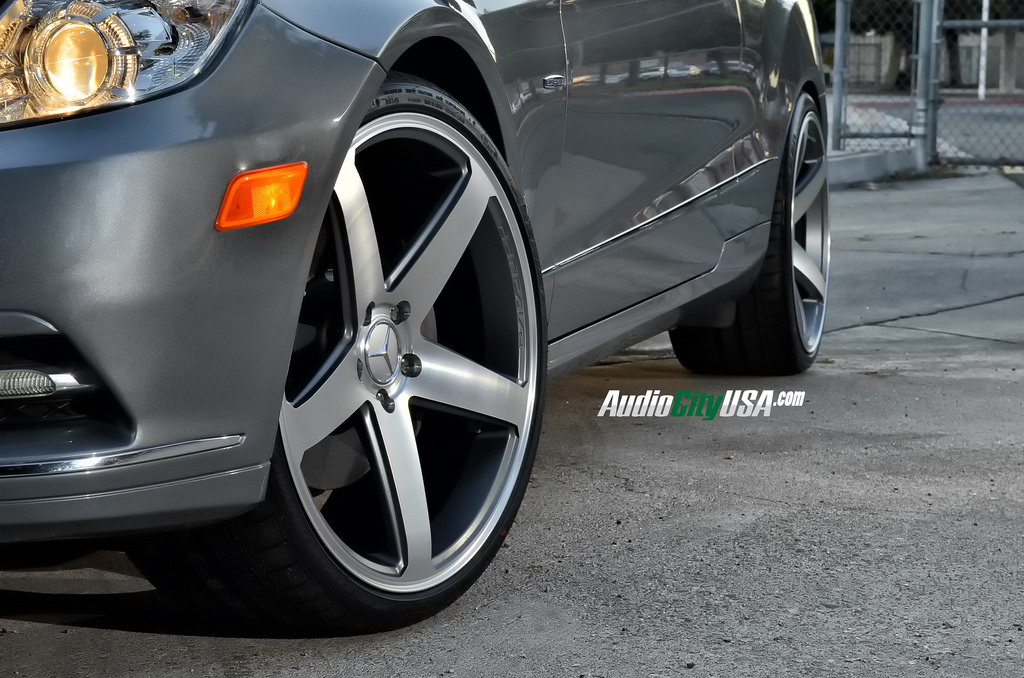 2013 Mercedes-Benz E-Class photo