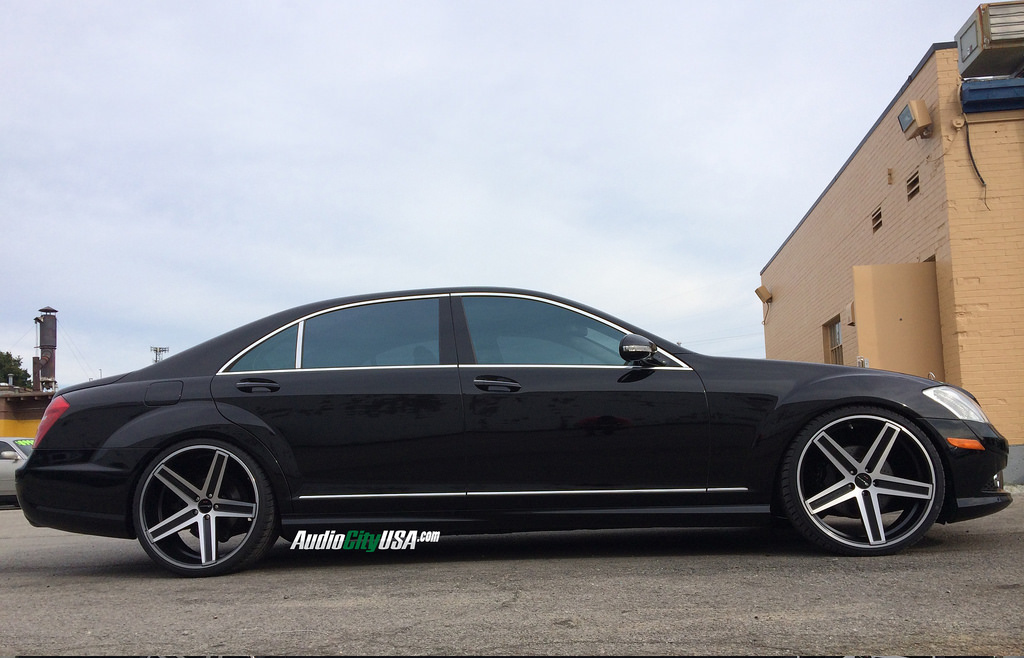 2012 Mercedes-Benz S-Class photo