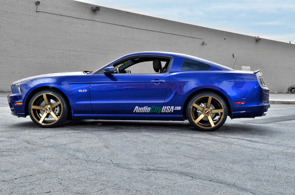 2014 Ford Mustang photo