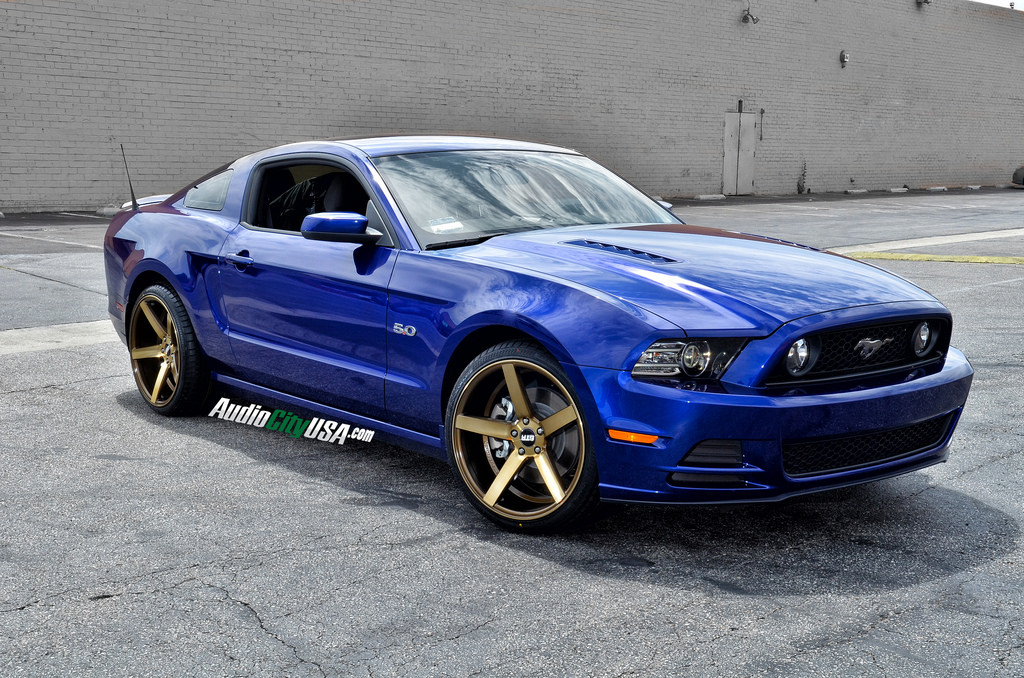 2014 Ford Mustang photo