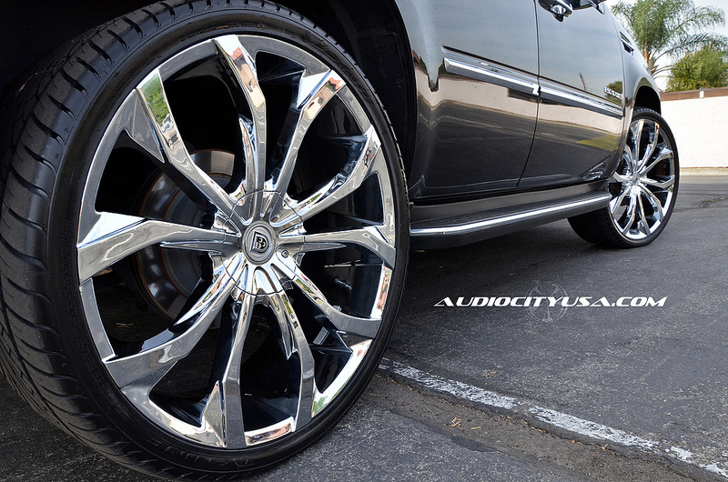 2011 Cadillac Escalade photo
