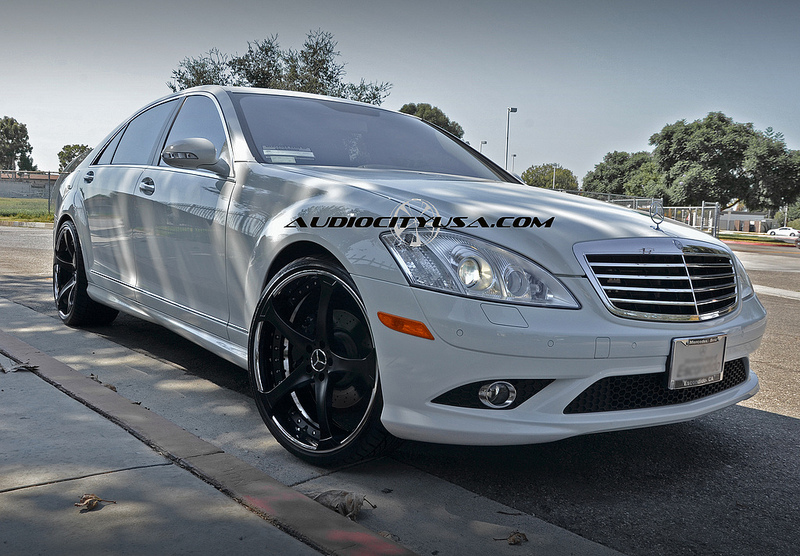 2012 Mercedes-Benz S-Class photo