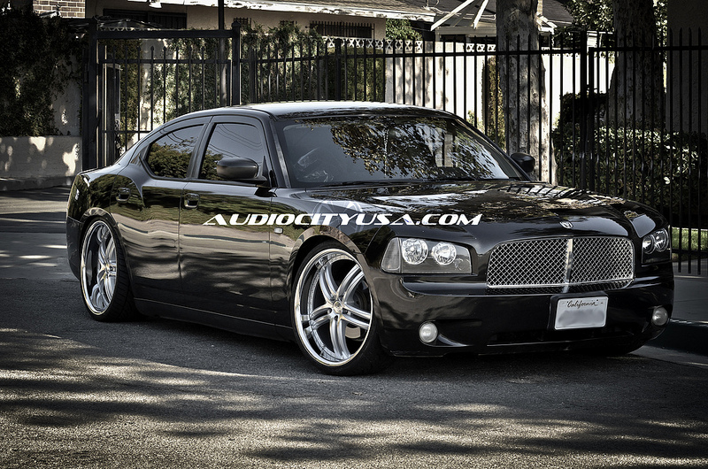 2010 Dodge Charger photo