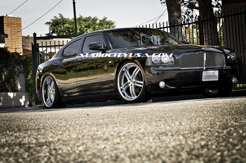 2010 Dodge Charger photo