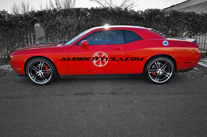 2013 Dodge Challenger photo