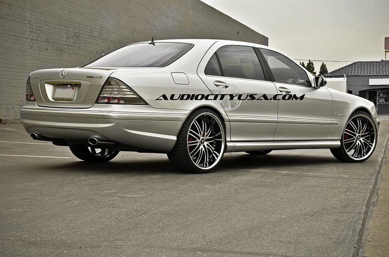 2004 Mercedes-Benz S-Class photo
