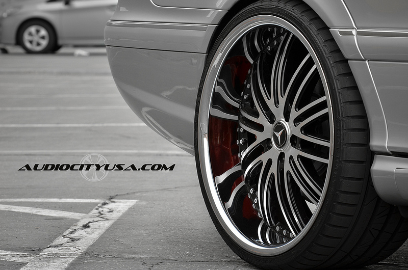 2004 Mercedes-Benz S-Class photo