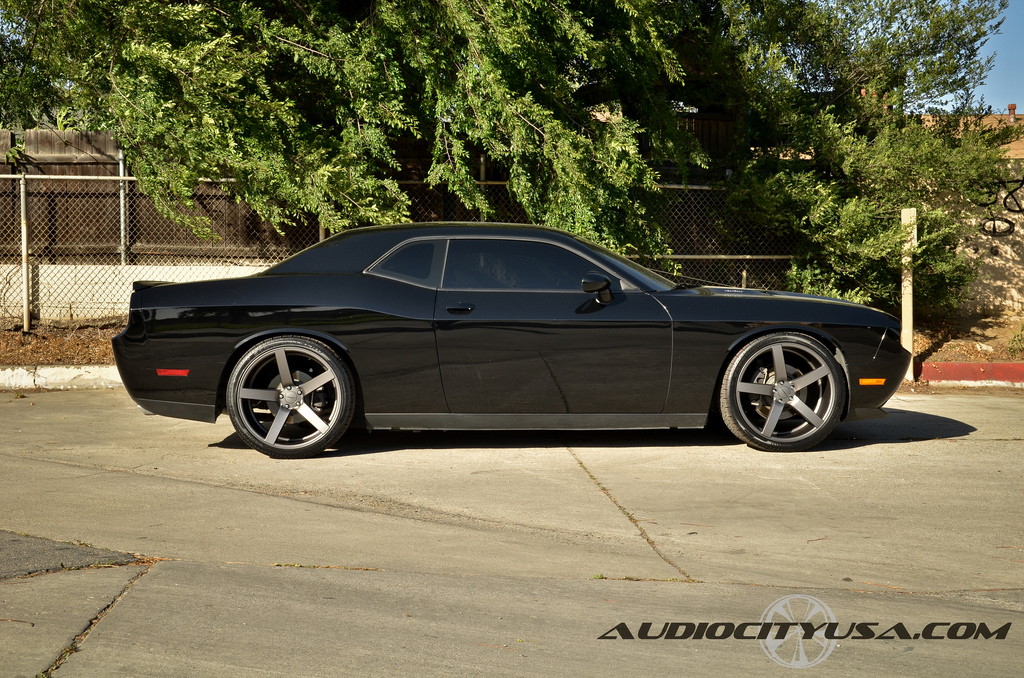 2013 Dodge Challenger photo