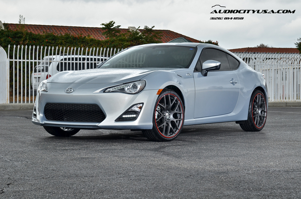 2013 Scion FR-S photo