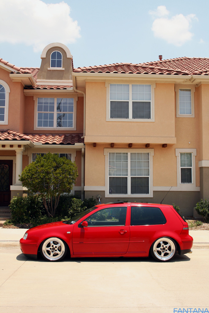 2003 Volkswagen Golf photo