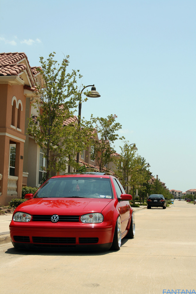 2003 Volkswagen Golf photo