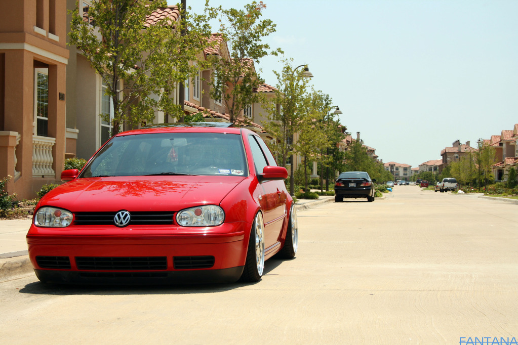 2003 Volkswagen Golf photo
