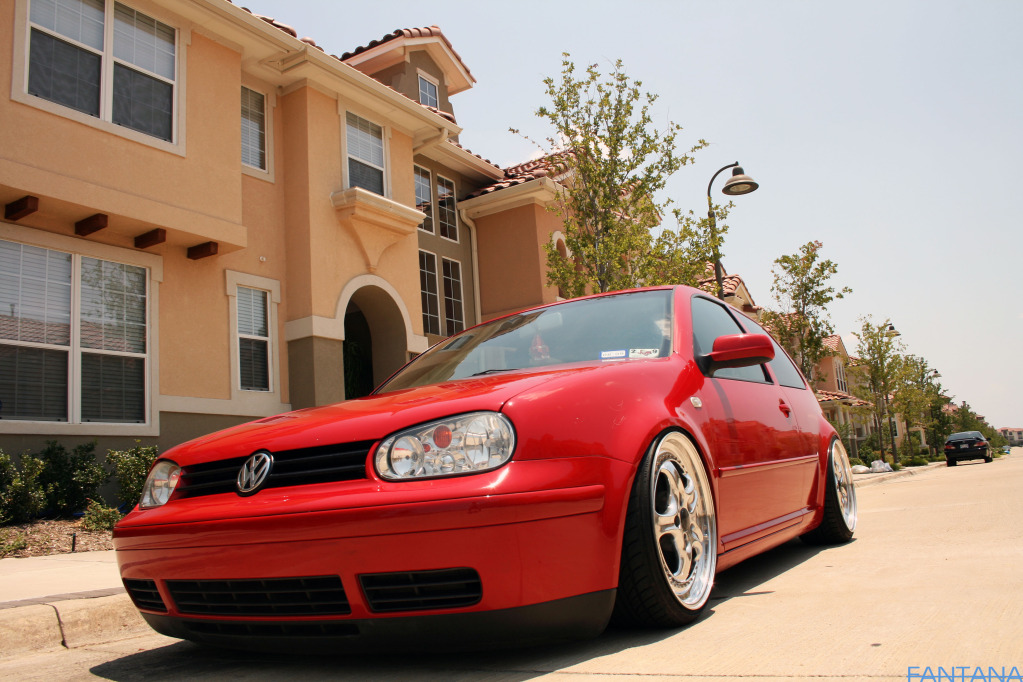 2003 Volkswagen Golf photo