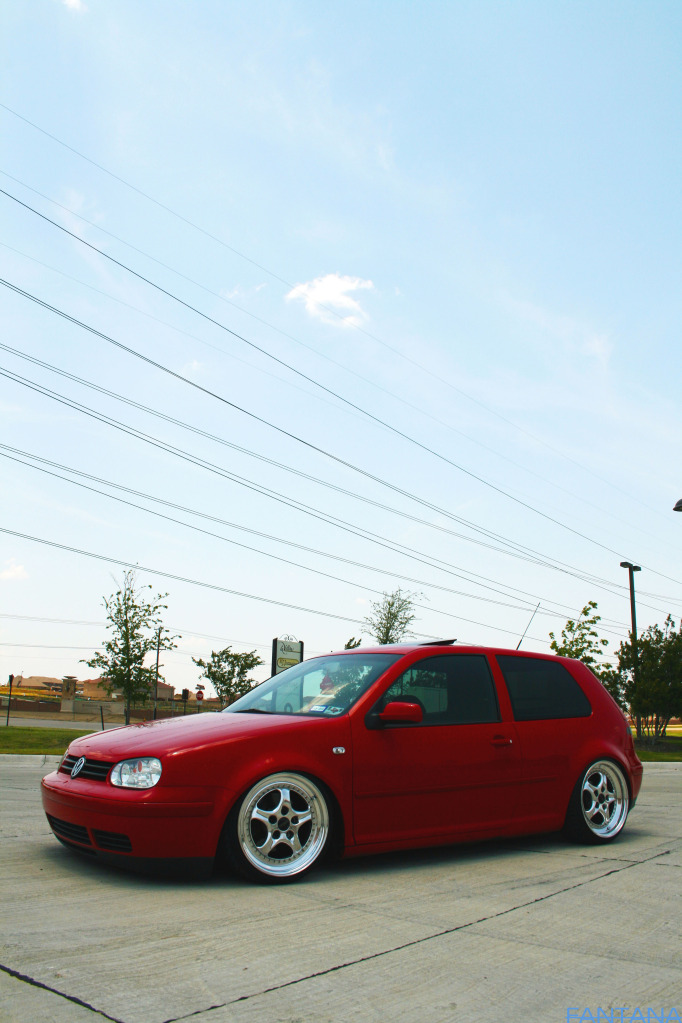 2003 Volkswagen Golf photo