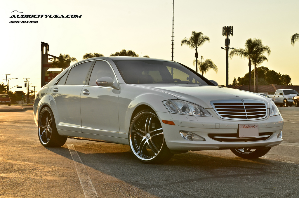 2007 Mercedes-Benz S-Class photo