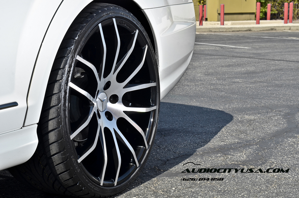 2009 Mercedes-Benz S-Class photo