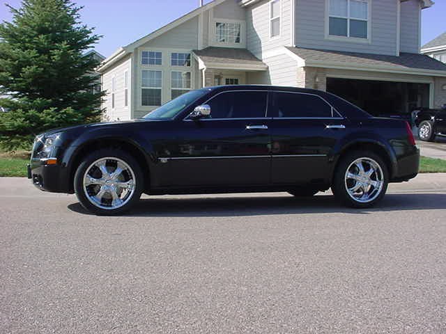 2005 Chrysler 300C photo