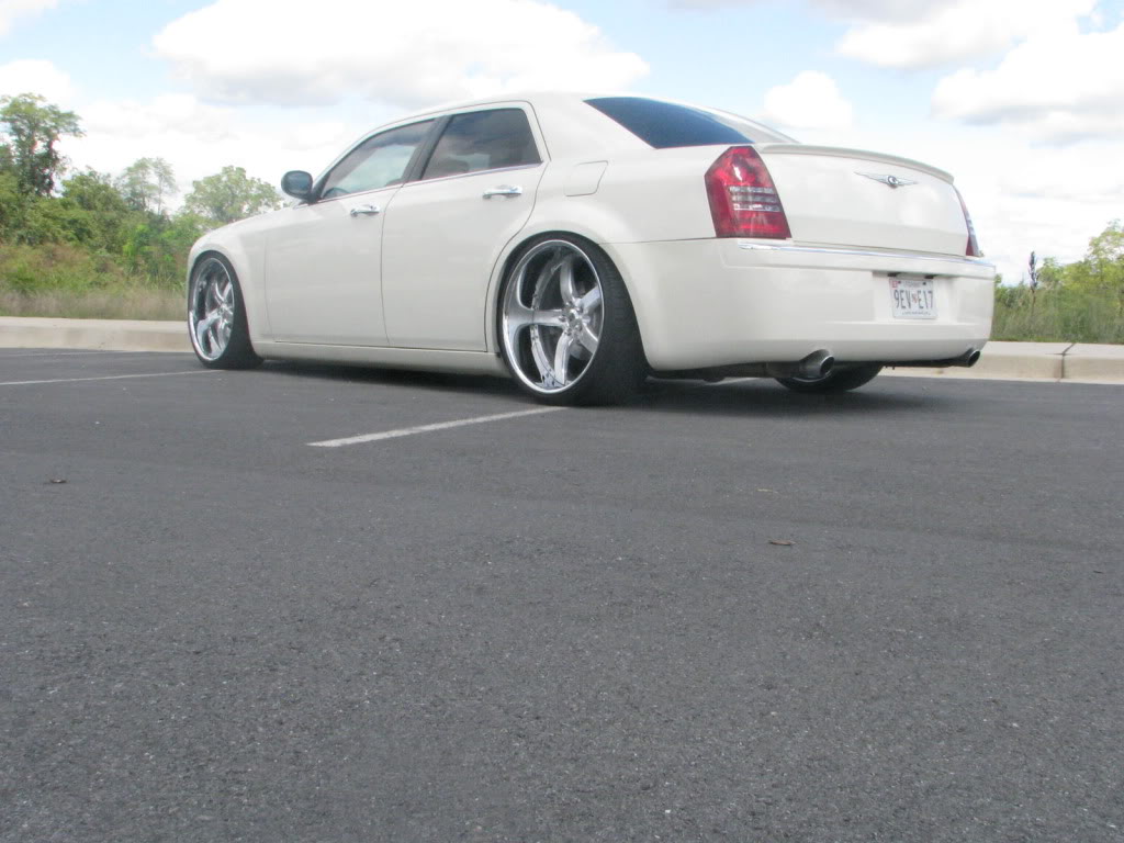 2005 Chrysler 300C photo