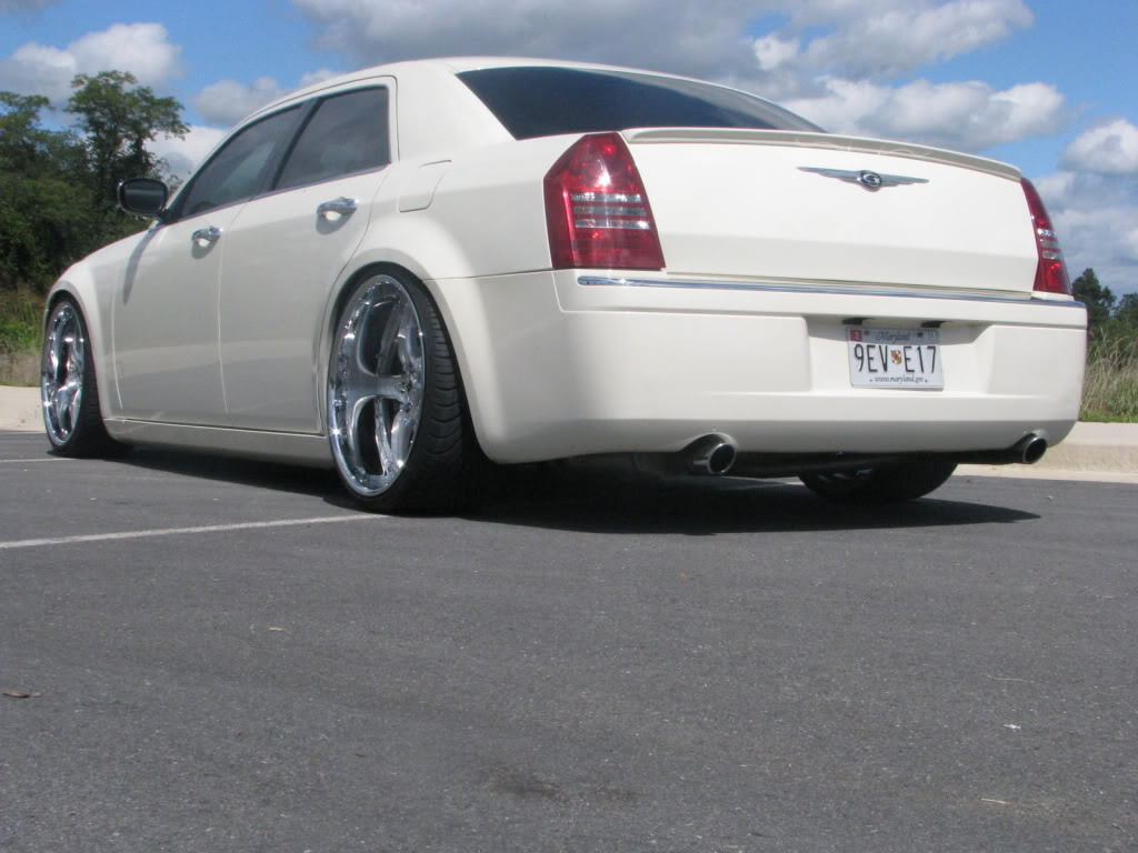 2005 Chrysler 300C photo